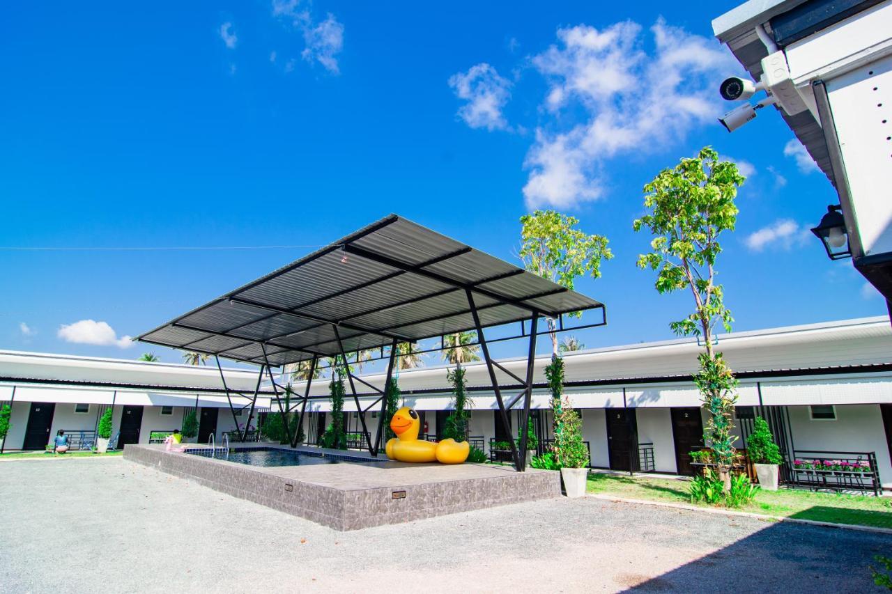 Oyo 533 Runya Poolvilla Prachuap Khiri Khan Exterior foto